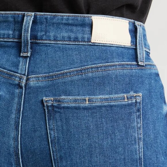 Anessa Raw Hem Wide Leg Crop Jeans - Picture 4 of 5